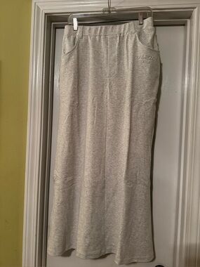 Aleeza Paris Light Gray Sweatshirt summer Skirt with Pockets